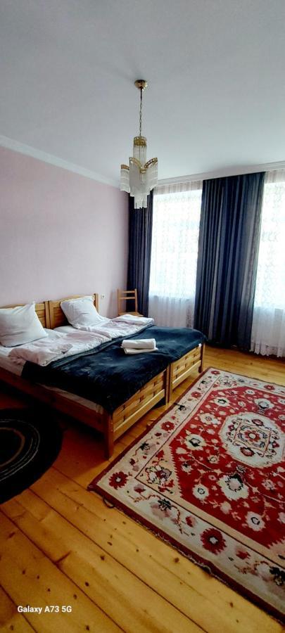 Guest House Lela Rezo คัซเบกี ภายนอก รูปภาพ