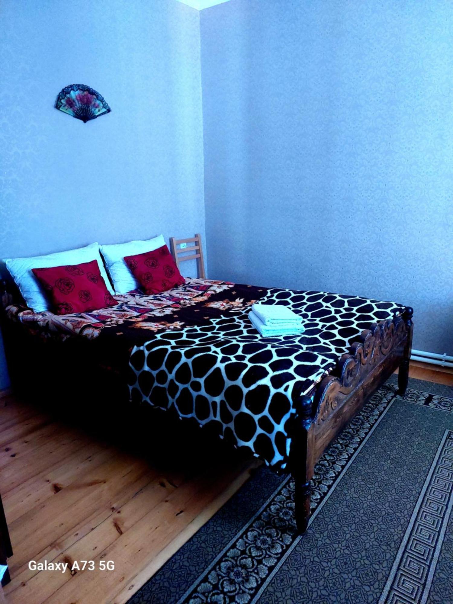 Guest House Lela Rezo คัซเบกี ภายนอก รูปภาพ