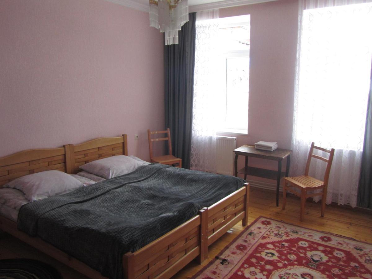 Guest House Lela Rezo คัซเบกี ภายนอก รูปภาพ